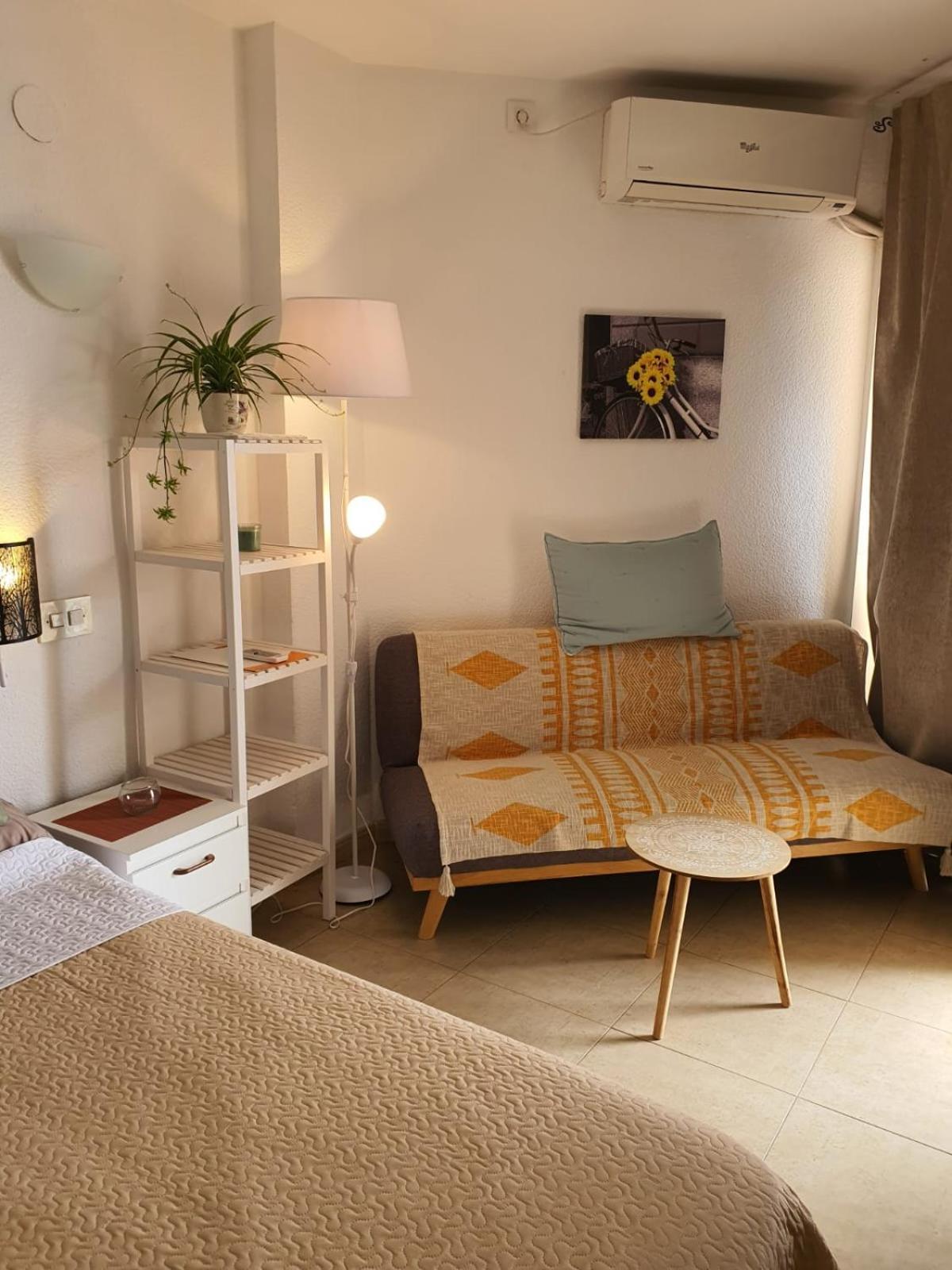 Monique Apartment Almunecar Bagian luar foto